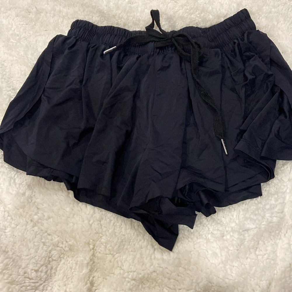 Flowy shorty/ skirt